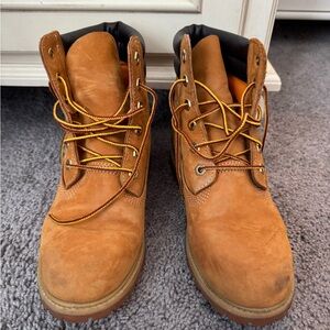 Timberland Boots Women’s Size 8